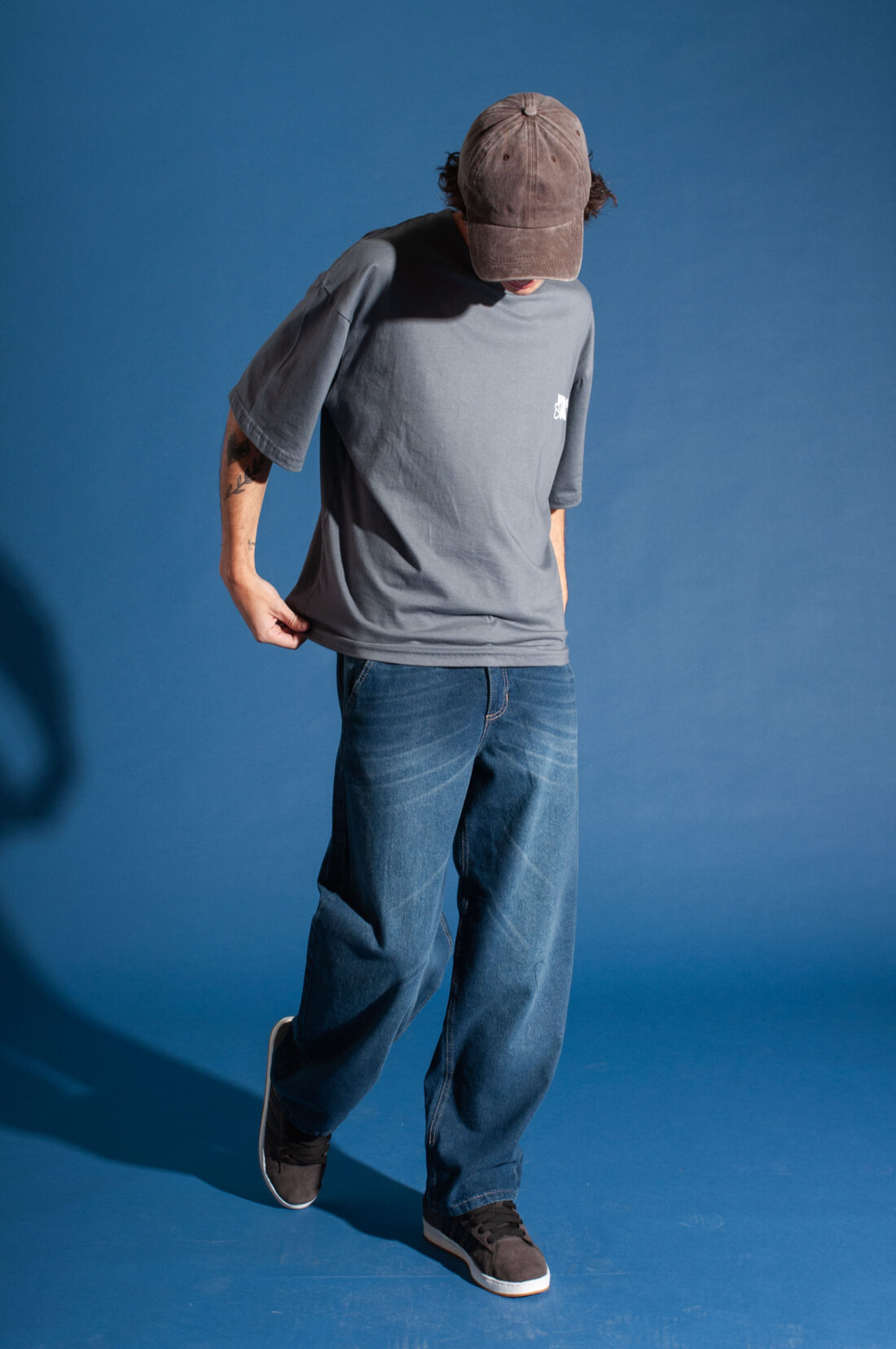 [21188] skater azul matizado bigote