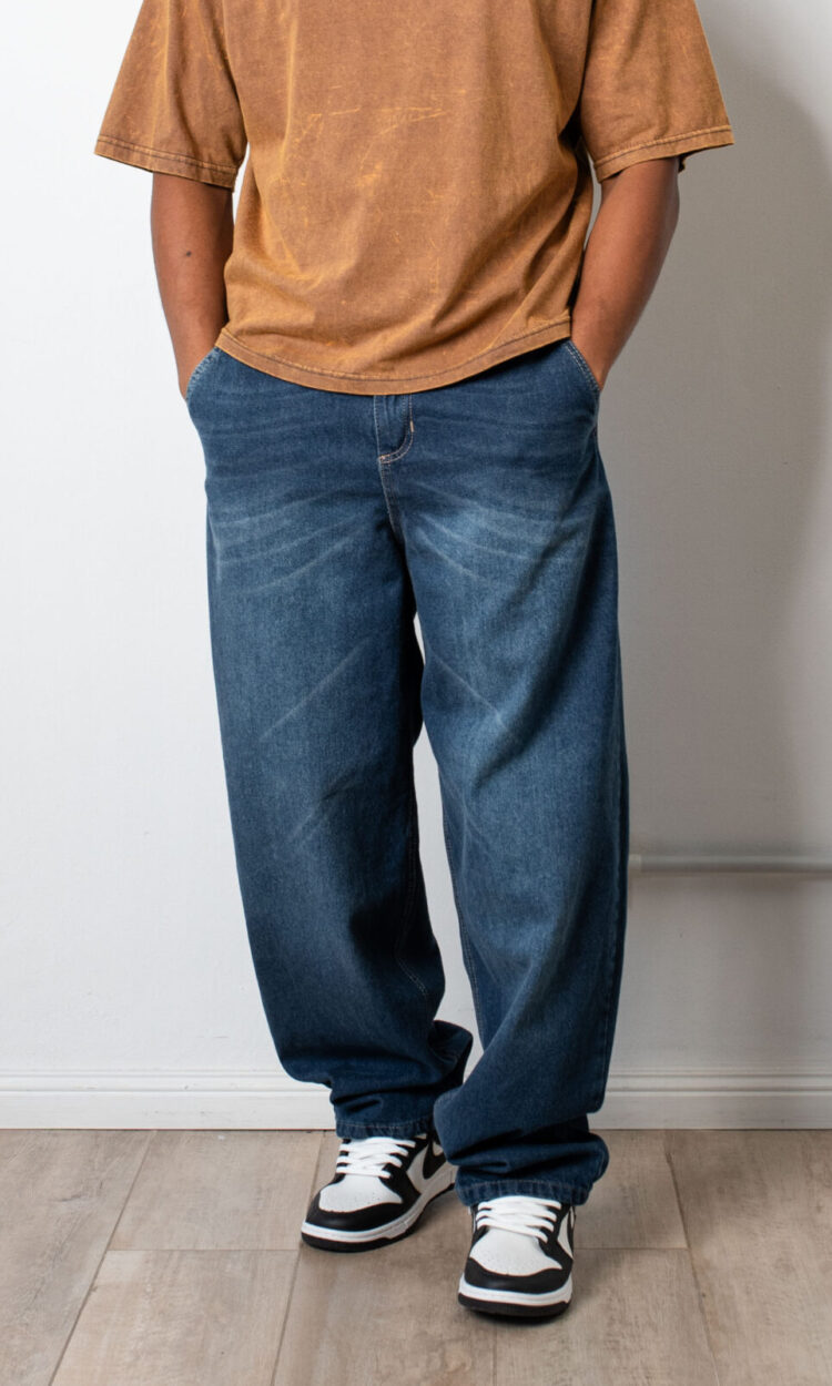 21188 | BAGGY SKATER MATIZADO BIGOTES