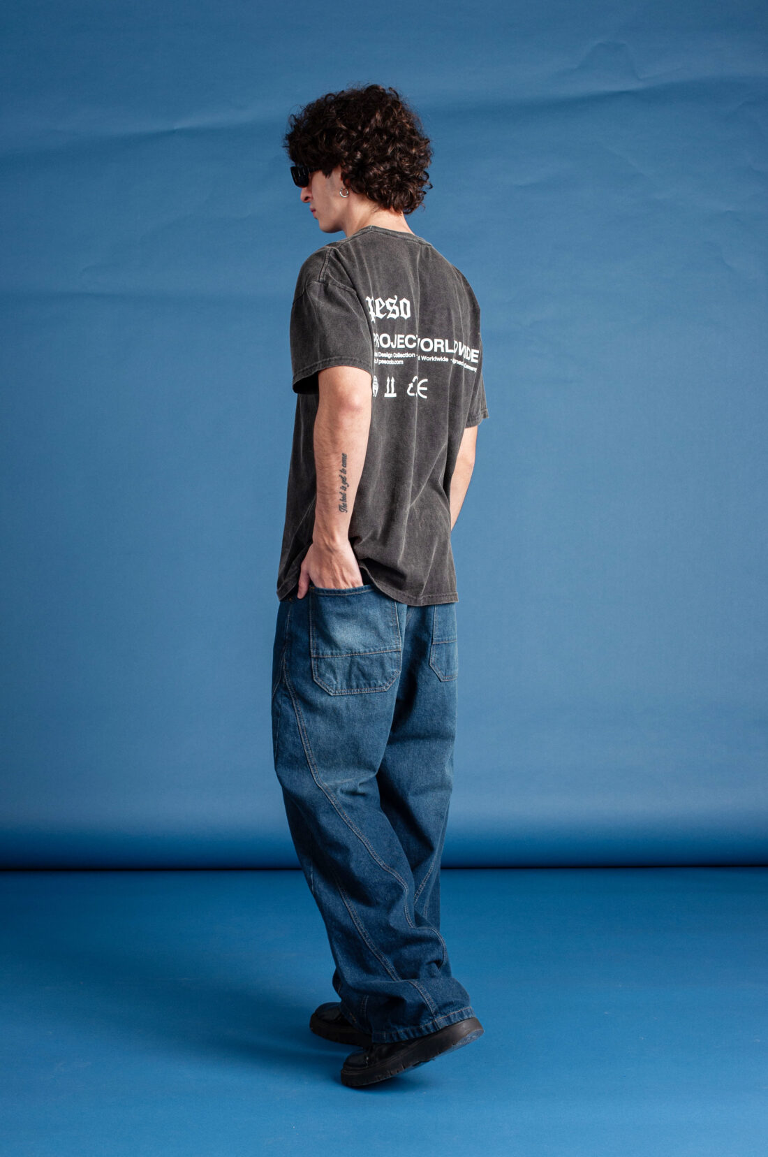 [21193] skater baggy azul recortes